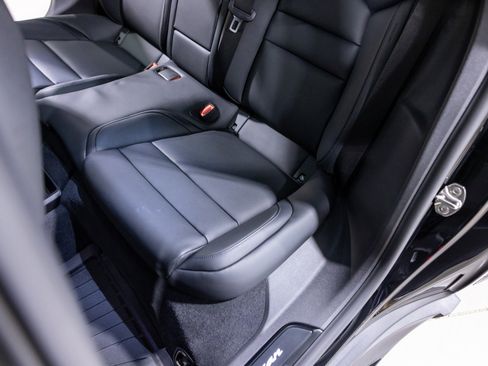 Used 2024 Porsche Taycan 4S image 36