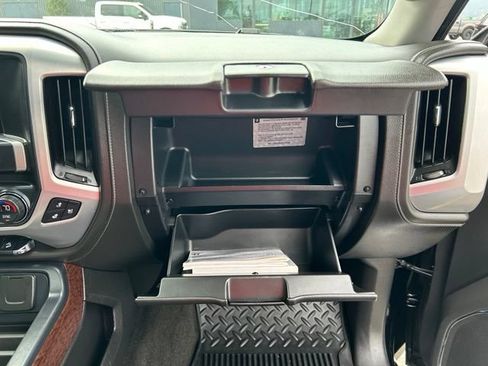 Used 2018 GMC Sierra 1500 SLT AWD/4WD image 33