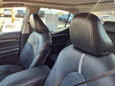 Used 2020 Toyota Camry XSE image 26