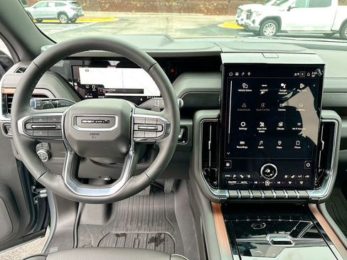 New 2026 GMC Yukon XL Denali w/ Sun & Power Step Package image 19