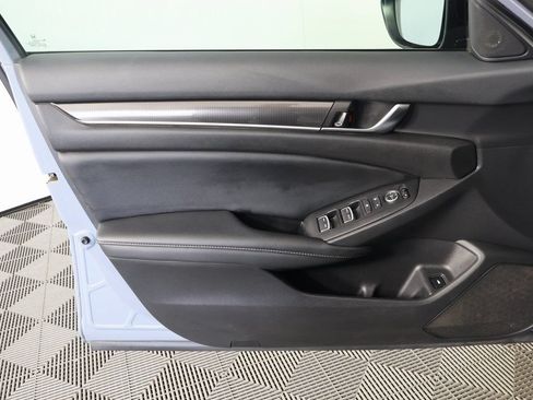 Used 2022 Honda Accord Sport image 12