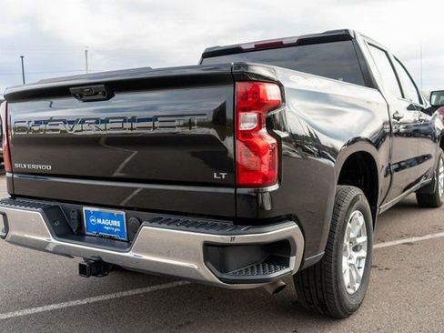 Used 2023 Chevrolet Silverado 1500 LT AWD/4WD image 6