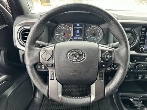Used 2023 Toyota Tacoma TRD Off-Road AWD/4WD image 9