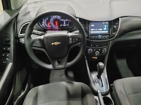 Used 2017 Chevrolet Trax LS AWD/4WD image 22