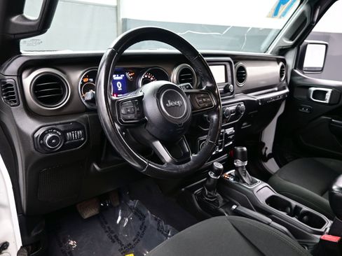 Used 2019 Jeep Wrangler Unlimited Sport S AWD/4WD image 14