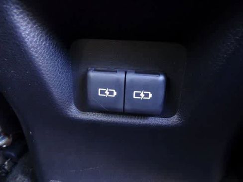 Used 2023 Toyota RAV4 XLE image 10