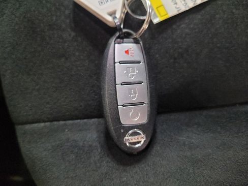 Used 2020 Nissan Murano SV image 32