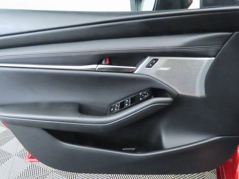 Used 2025 MAZDA MAZDA3 2.5 Turbo Sedan w/Premium Plus image 25