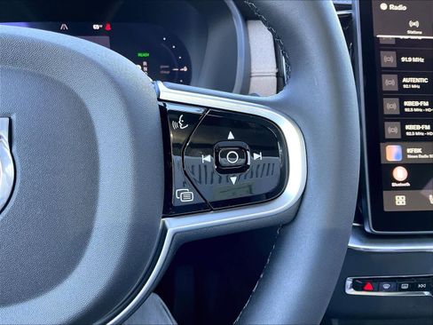 New 2026 Volvo XC90 T8 Plus w/ Protection Package Premier image 18