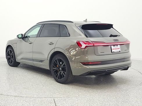 Used 2022 Audi e-tron Chronos w/ Chronos Package AWD/4WD image 7