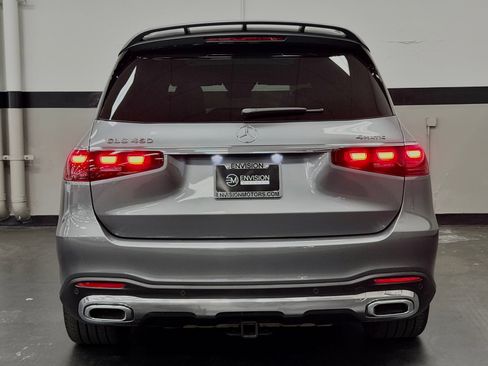 Used 2025 Mercedes-Benz GLS 450 4MATIC image 11