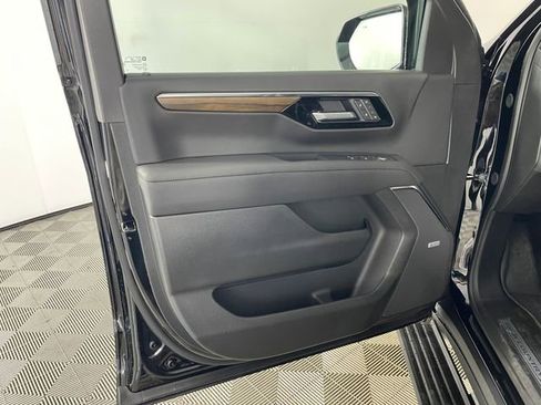 New 2026 Chevrolet Tahoe High Country AWD/4WD image 15