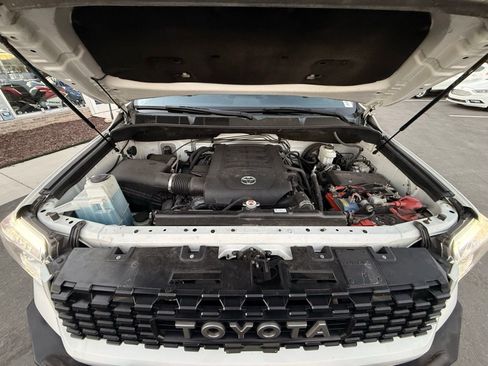 Used 2018 Toyota Tundra Platinum image 70