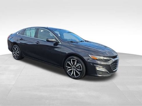 Used 2023 Chevrolet Malibu RS image 1