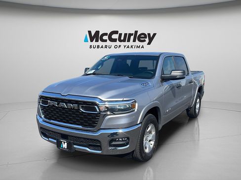 Used 2025 RAM 1500 Big Horn AWD/4WD image 9