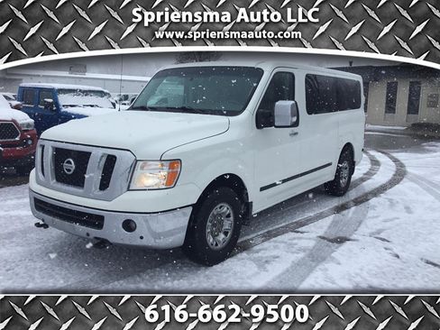 Used 2016 Nissan NV 3500 SL image 1