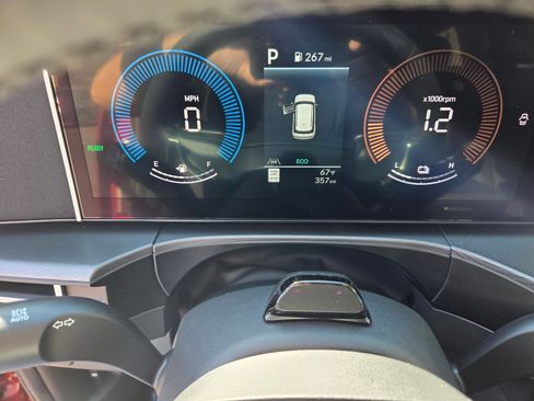 Certified 2026 Hyundai Santa Fe SEL image 12