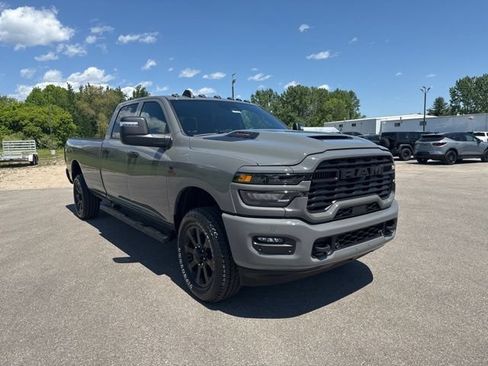 New 2026 RAM 2500 Tradesman AWD/4WD image 7