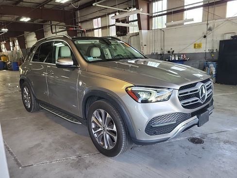 Used 2023 Mercedes-Benz GLE 450 4MATIC image 4