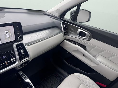 Used 2022 Kia Sorento SX image 27