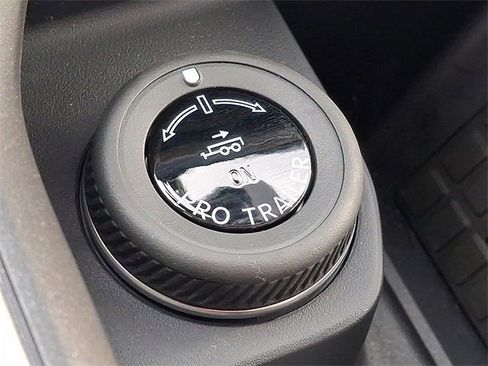 New 2025 Ford Expedition Max Platinum w/ Driver's Package image 18