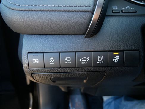 Certified 2022 Toyota Camry XLE image 17