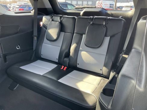 Used 2023 Ford Explorer XLT w/ Equipment Group 202A image 25