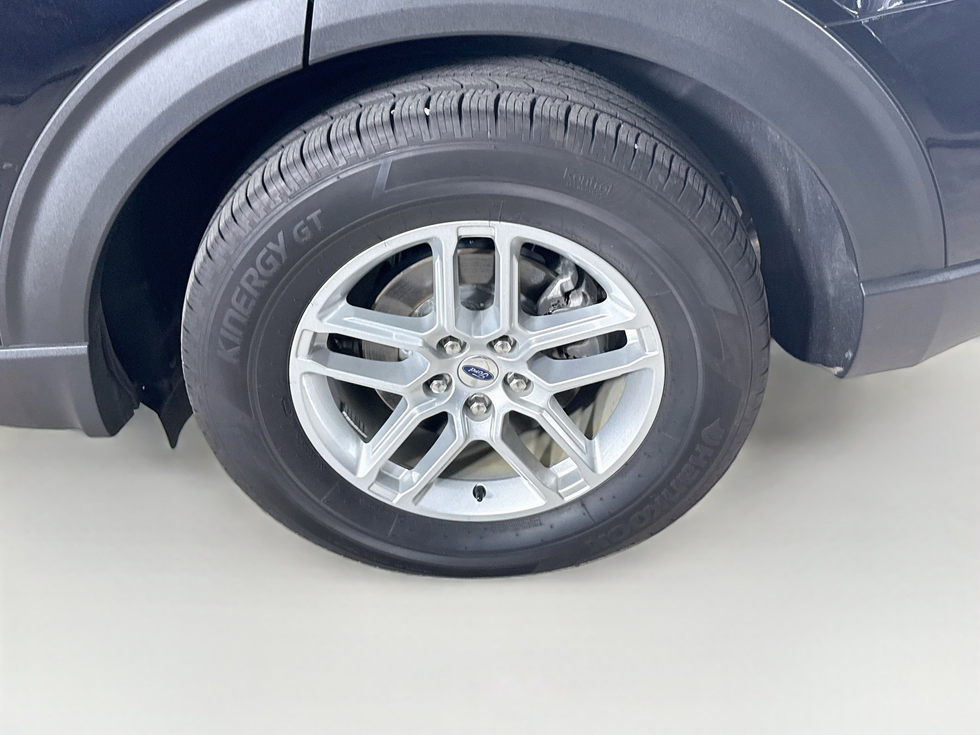 Used 2026 Ford Explorer Active RWD image 35