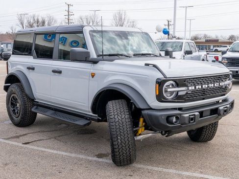 New 2026 Ford Bronco Badlands AWD/4WD image 2