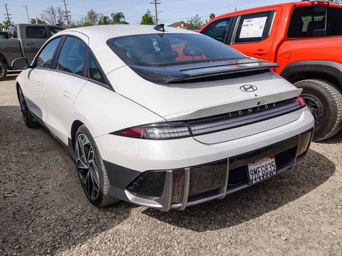 Used 2024 Hyundai Ioniq 6 SEL image 13