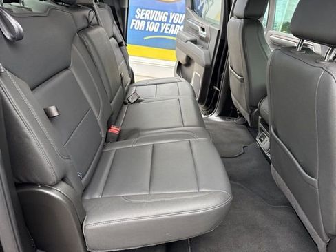 Used 2025 GMC Sierra 1500 SLT image 27