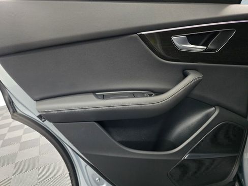 Used 2024 Audi Q8 Prestige w/ Prestige Package image 20