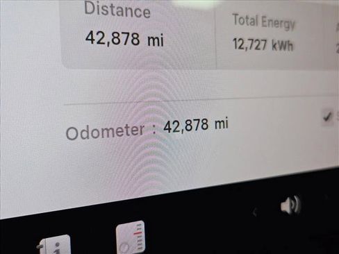 Used 2019 Tesla Model 3 Performance image 10