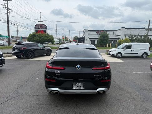 Used 2023 BMW X4 xDrive30i w/ Parking Assistance Package AWD/4WD image 6