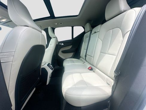 Used 2023 Volvo XC40 B5 Plus w/ Driver Assist Package AWD/4WD image 25
