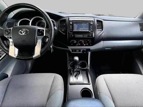 Used 2015 Toyota Tacoma 2WD Access Cab w/ Convenience Package image 15