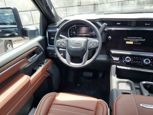 New 2026 GMC Sierra 3500 Denali Ultimate AWD/4WD image 14