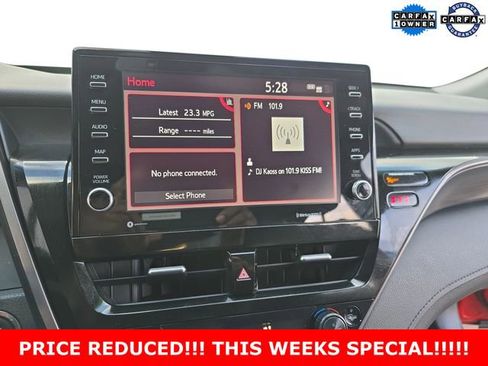 Used 2024 Toyota Camry XLE FWD image 8