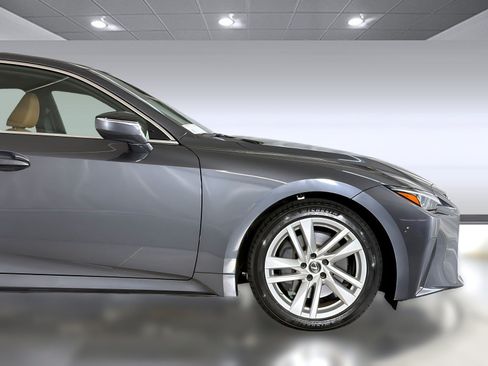 Used 2023 Lexus IS 300 w/ Comfort Package RWD image 33