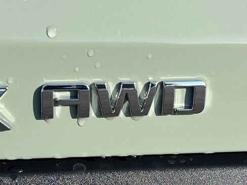 New 2026 Chevrolet Equinox LT w/ Convenience Package II image 6