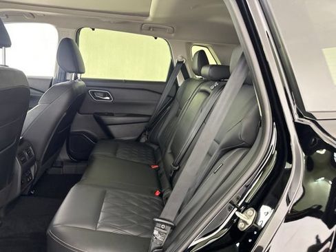 Certified 2025 Nissan Rogue Platinum w/ Platinum Premium Package AWD/4WD image 25