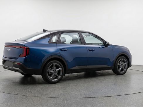Used 2025 Kia K4 FWD image 9