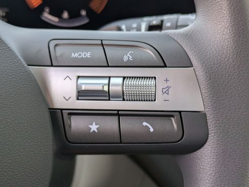 New 2026 Hyundai Kona SE image 23