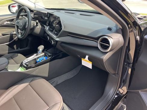 New 2026 Chevrolet Trax ACTIV FWD image 31