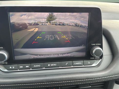 Used 2024 Nissan Rogue S FWD image 21