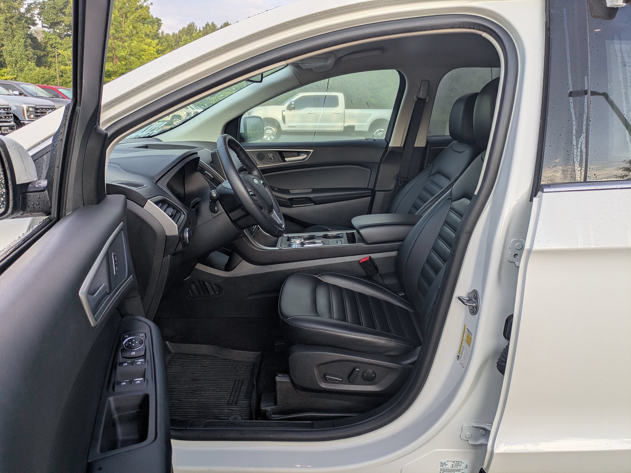 Used 2024 Ford Edge SEL w/ Convenience Package AWD/4WD image 12