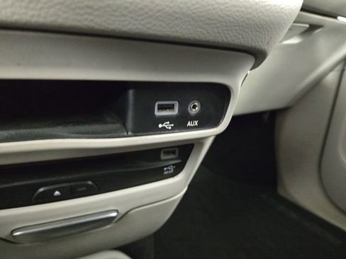 Used 2017 Chrysler Pacifica Touring-L Plus w/ Advanced Safetytec Group image 25