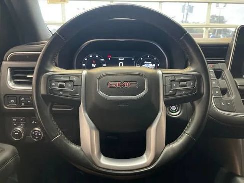 Used 2023 GMC Yukon XL SLE AWD/4WD image 24