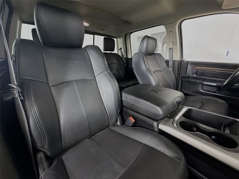 Used 2018 RAM 3500 Laramie image 27