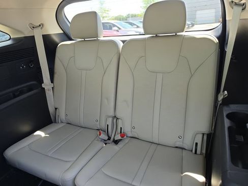 Certified 2025 Kia Sorento S w/ Panoramic Sunroof Package FWD image 12